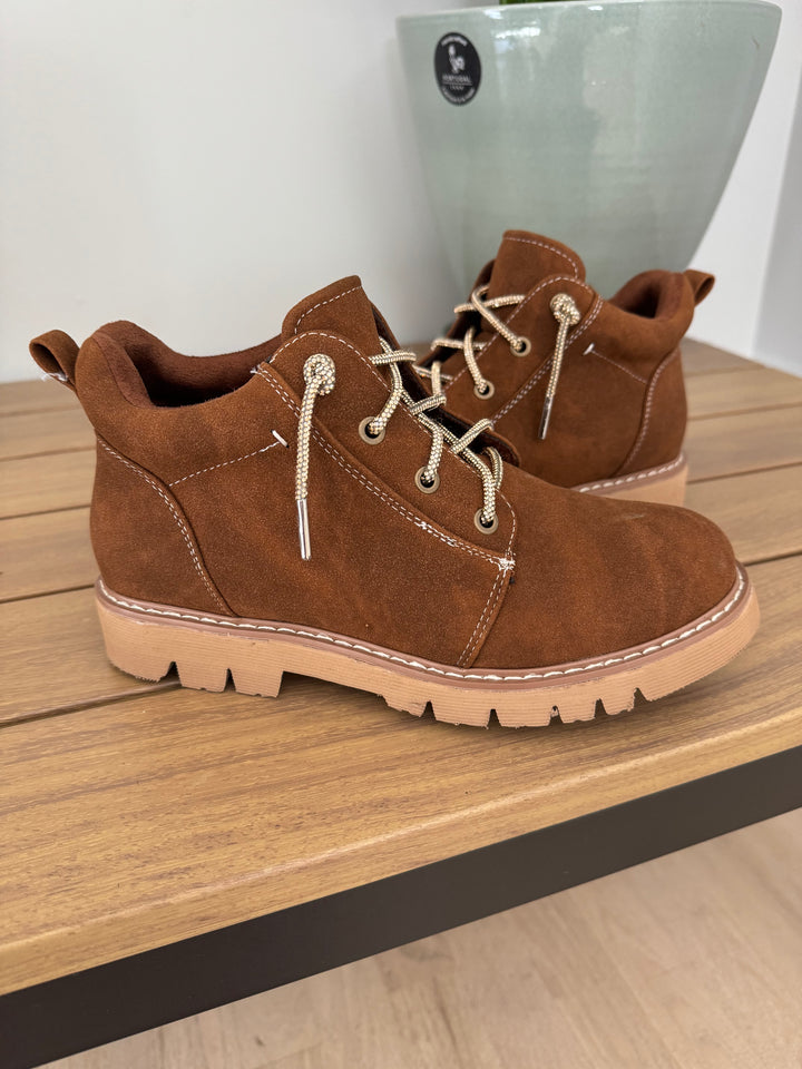 Bernie Boots- TAN-FINAL SALE *9,10,11*