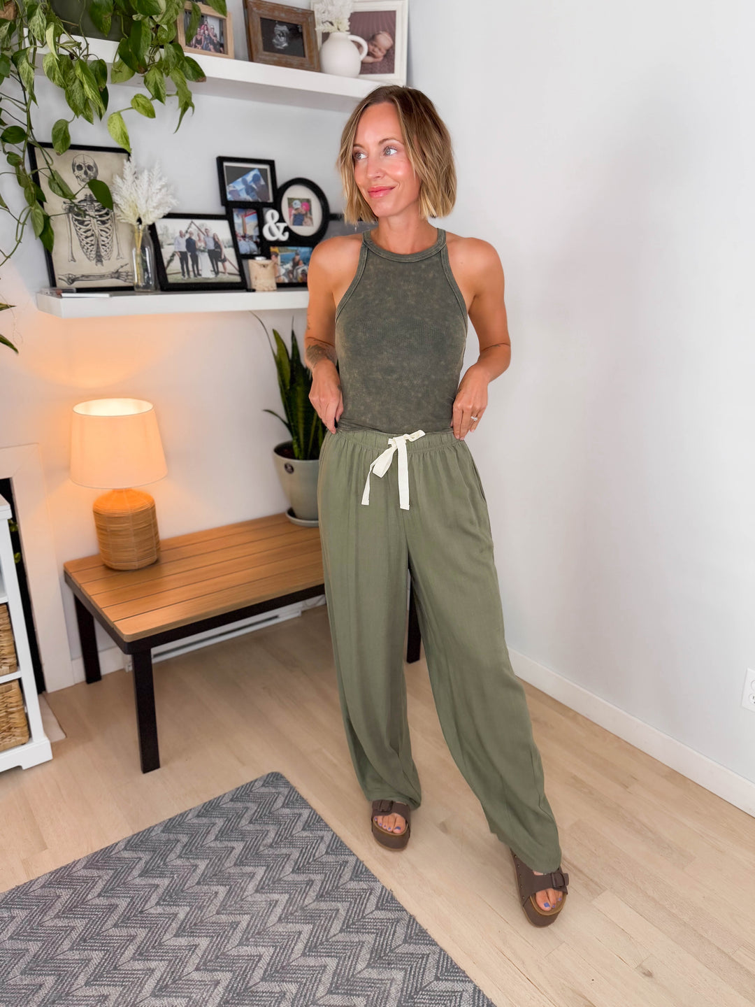 Maui Linen Blend Drawstring Pant- LT OLIVE