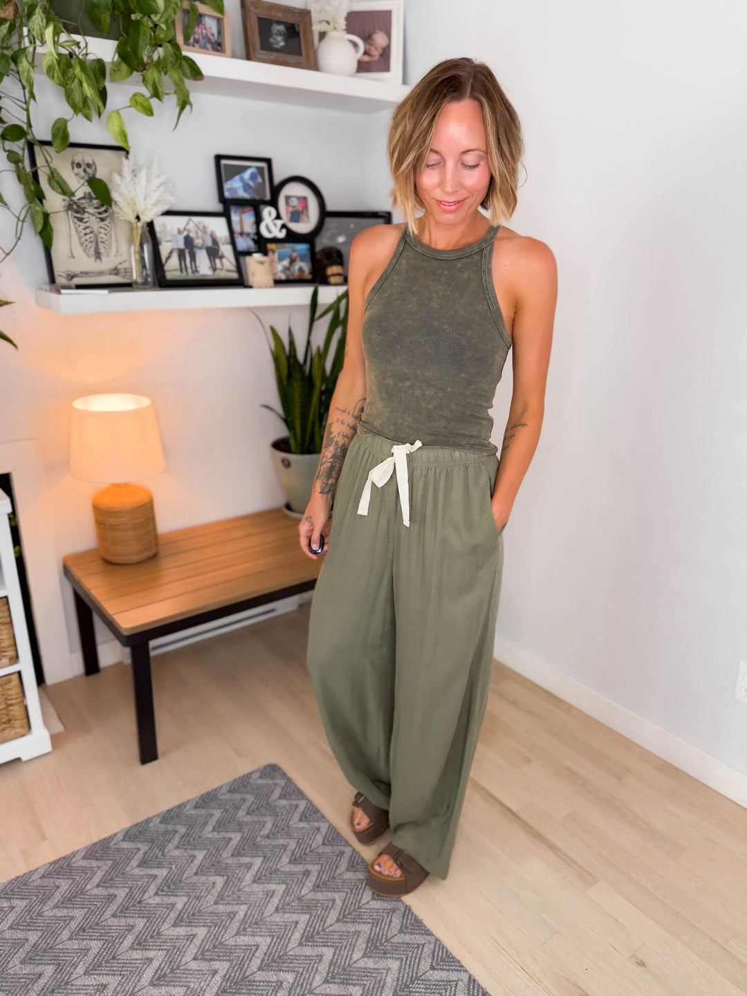 Maui Linen Blend Drawstring Pant- LT OLIVE