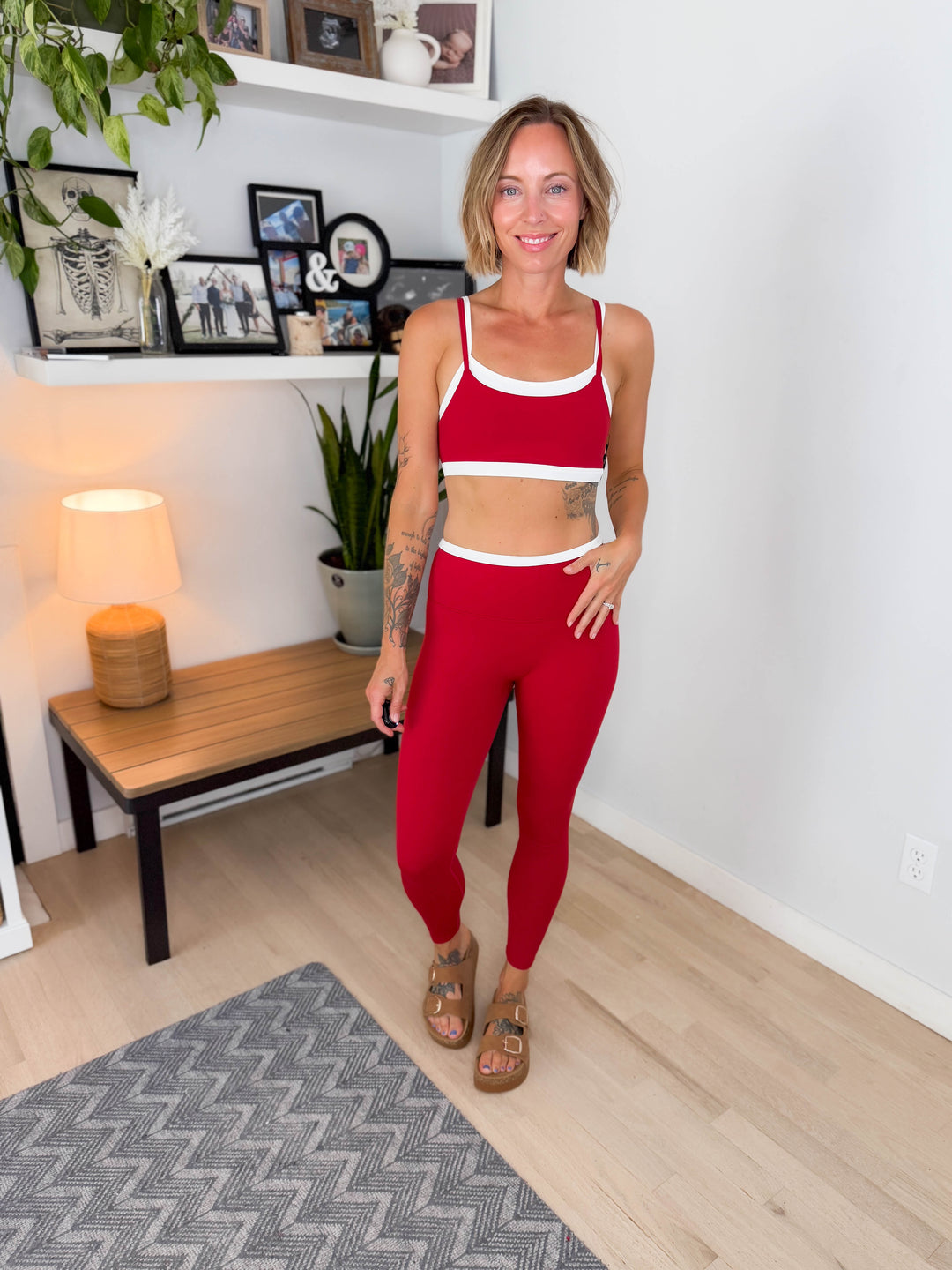 Kimber Contrast Trim Legging- CHERRY