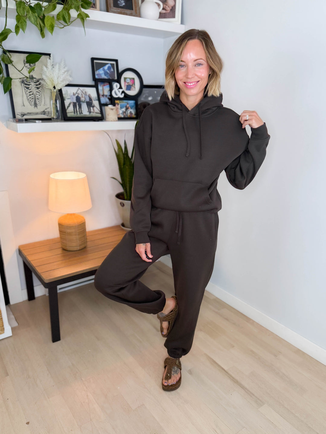 Only Best Hooded Long Sleeve- CHOCOLATE TORTE