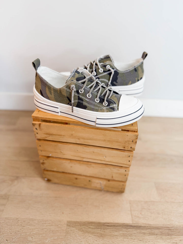 Amanda SilverLace Sneaker- CAMO-FINAL SALE *7 +7.5*