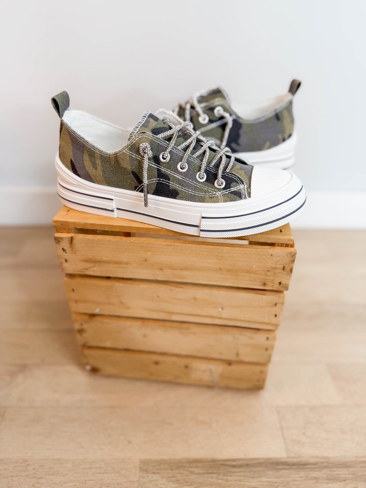 Amanda SilverLace Sneaker- CAMO-FINAL SALE *7 +7.5*