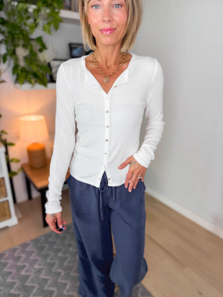 Onda Button Up Long Sleeve- WHITE