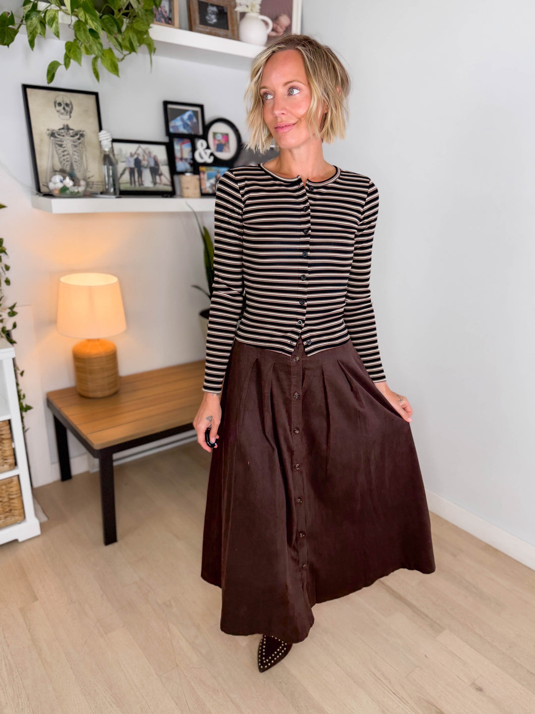 Valor Corduroy Pleated Skirt- MOCHA