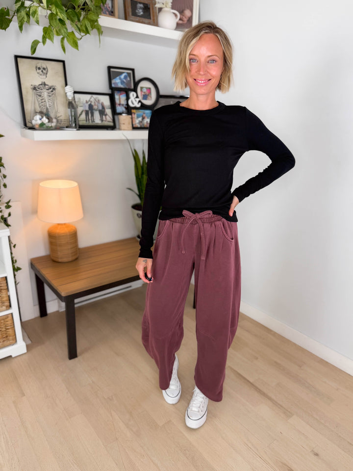 Willda Drawstring Barrel Sweats- MAROON