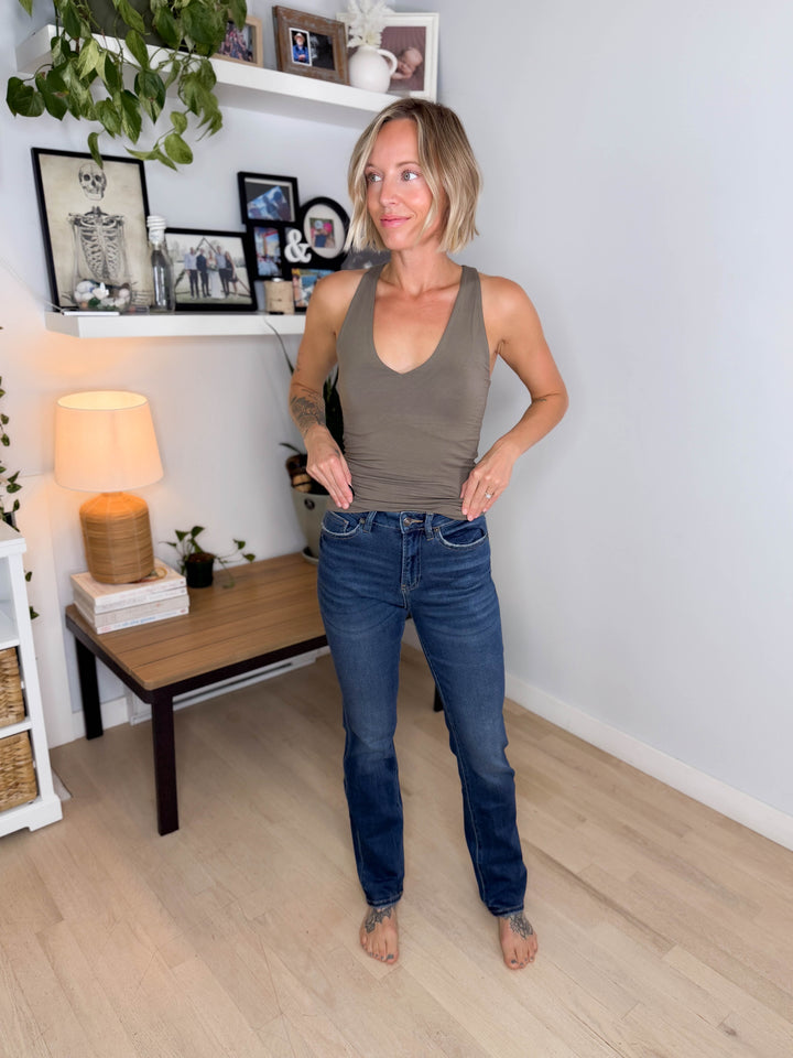 Mica Senna High Rise Straight Leg Jeans- VINTAGE DARK