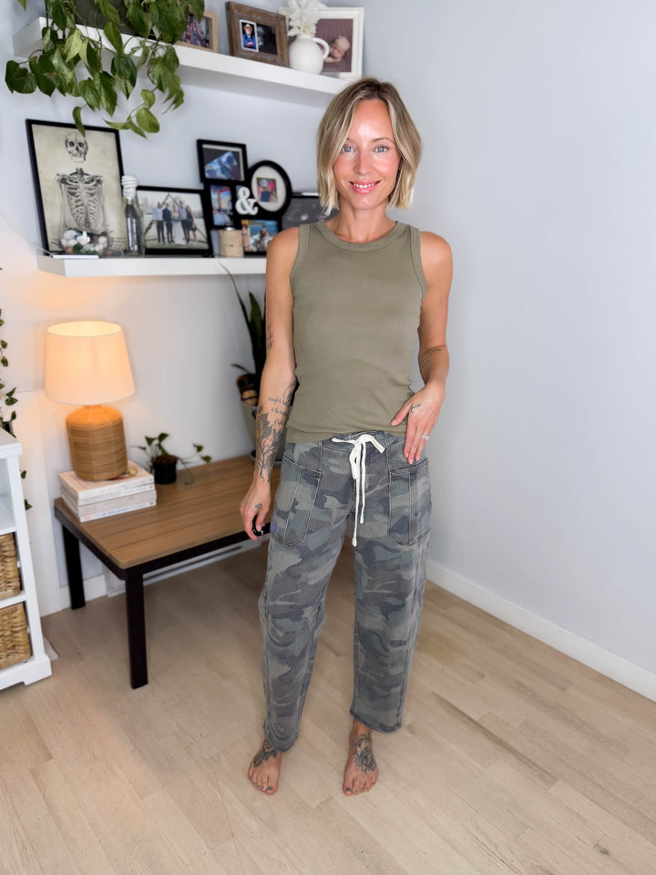 Risen Knitty Slouchy Barrel jeans- CAMO