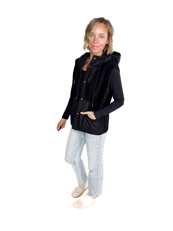 Morning Frost Sherpa Fleece Vest- BLACK