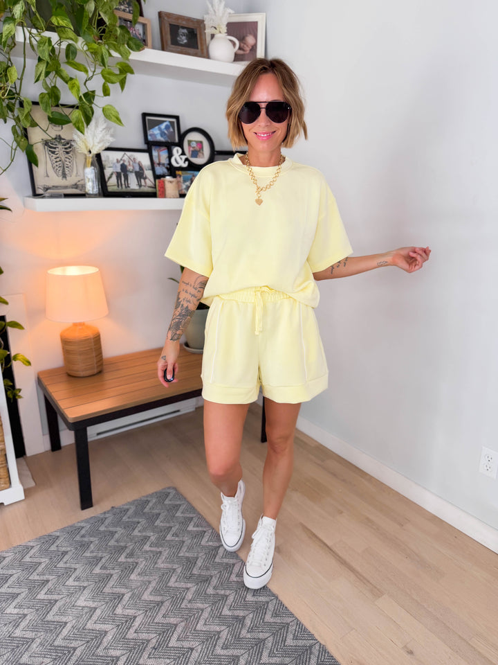 Maevis Scuba Piping Short Set- LEMON/CREAM