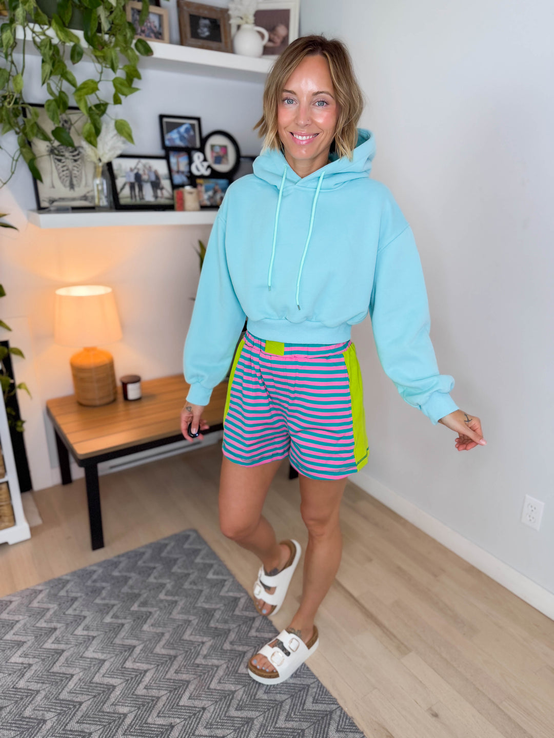 Penelope Cropped Fleece Hoodie- MINT