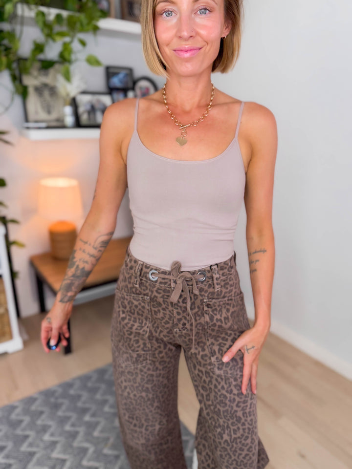 Seeker Seamless Spaghetti Strap Bodysuit- TAUPE