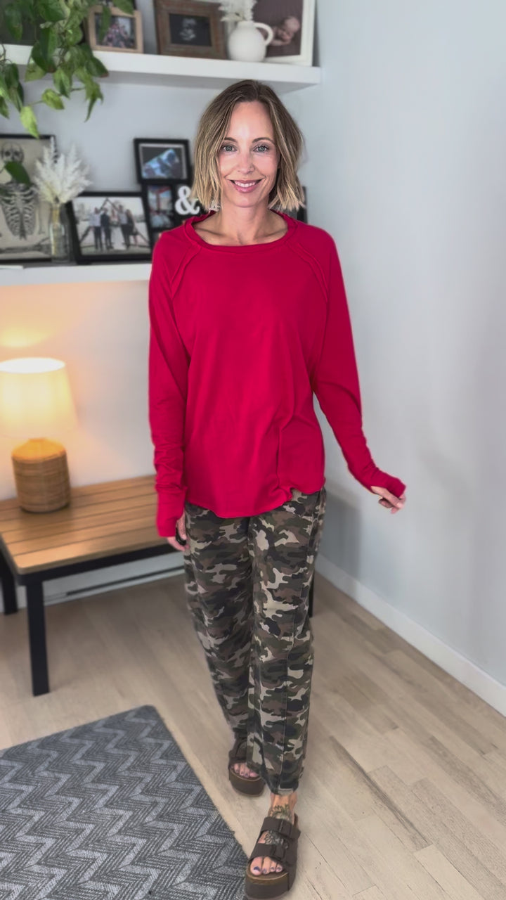 Rayna Cotton Raglan Sleeve Thumbhole Top- RUBY