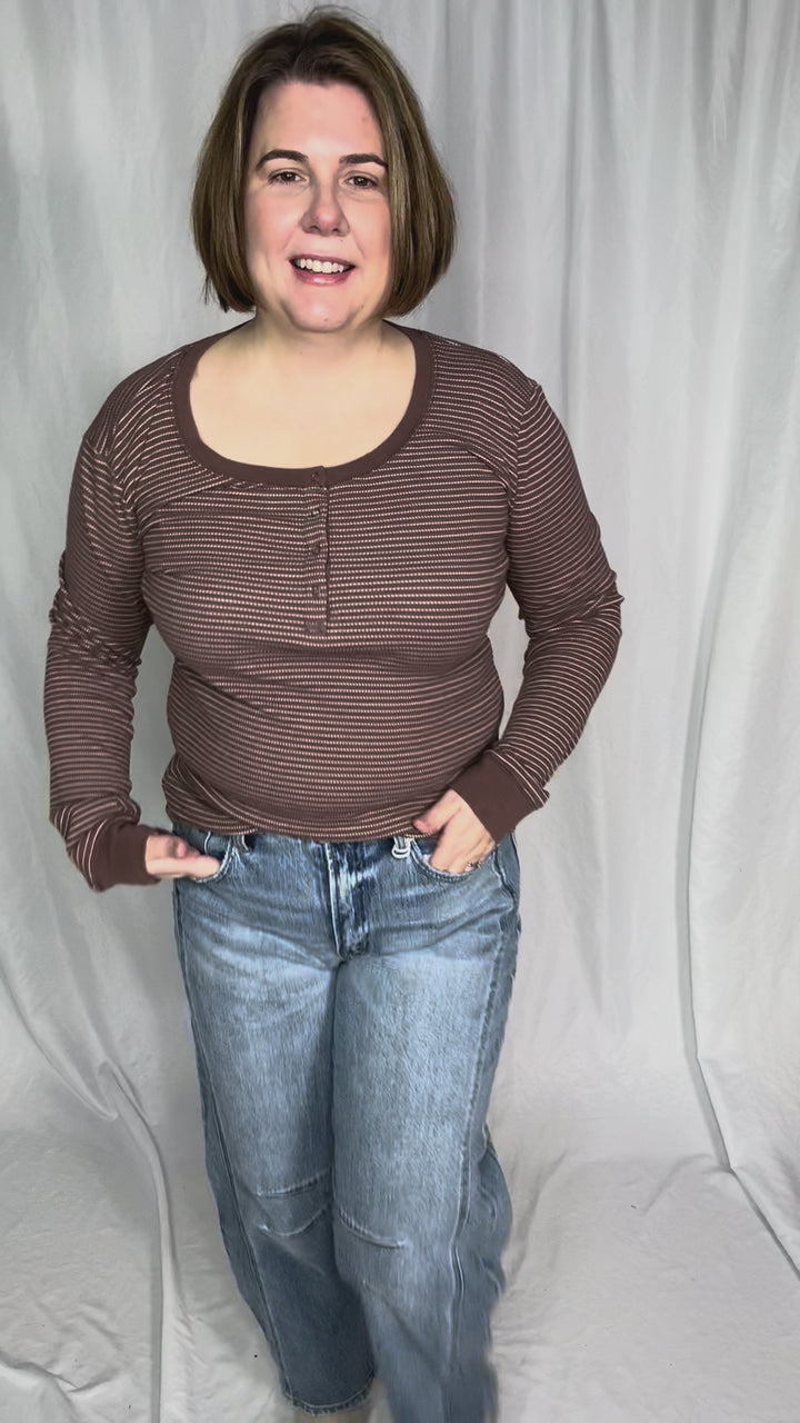 VERVET Axis High Rise Barrel Jeans- LIGHT WASH