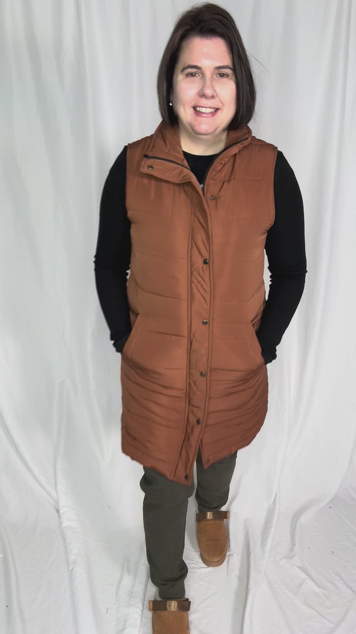 MICHELLE MAE Harlow Cling-Free Longline Vest- CINNAMON