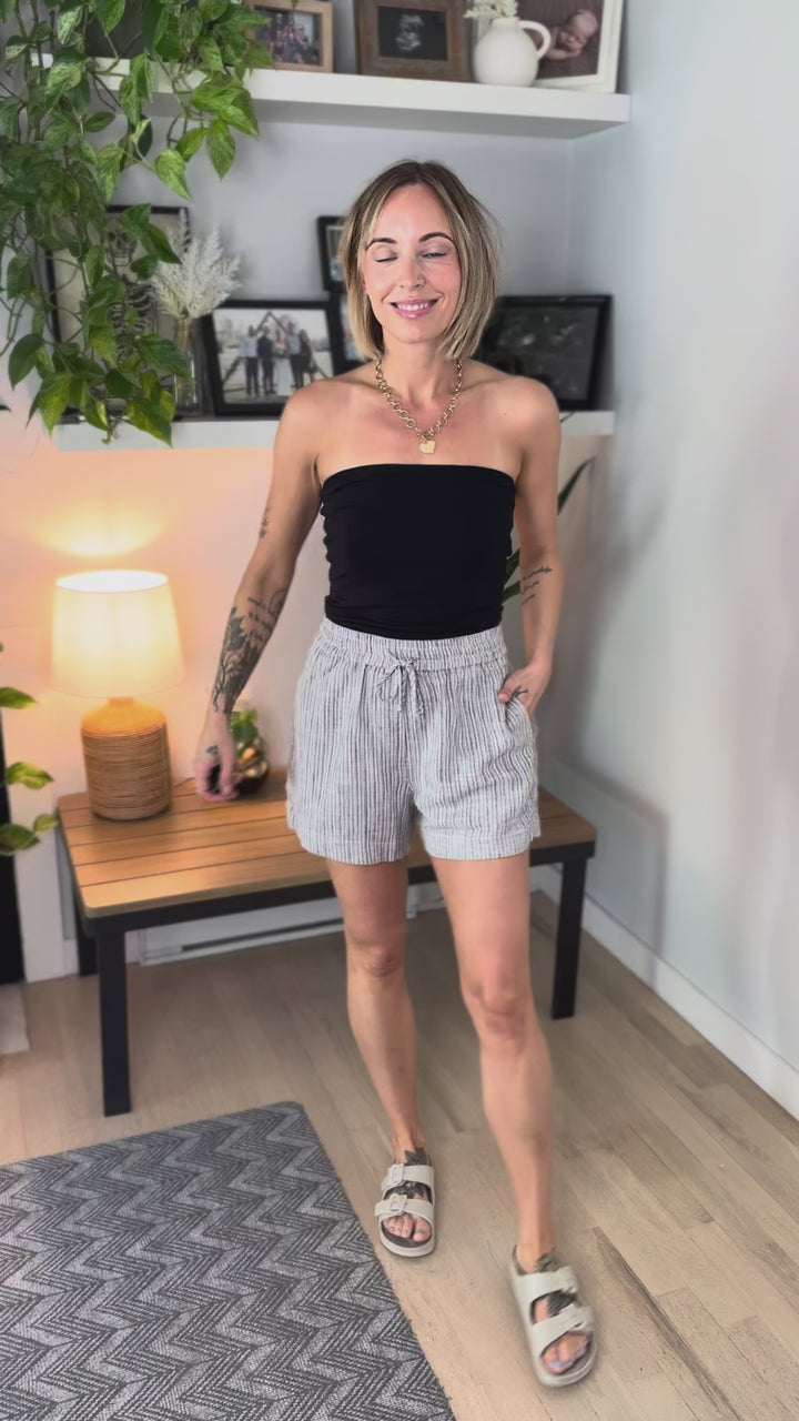 Only Kiss Tube Top- BLACK