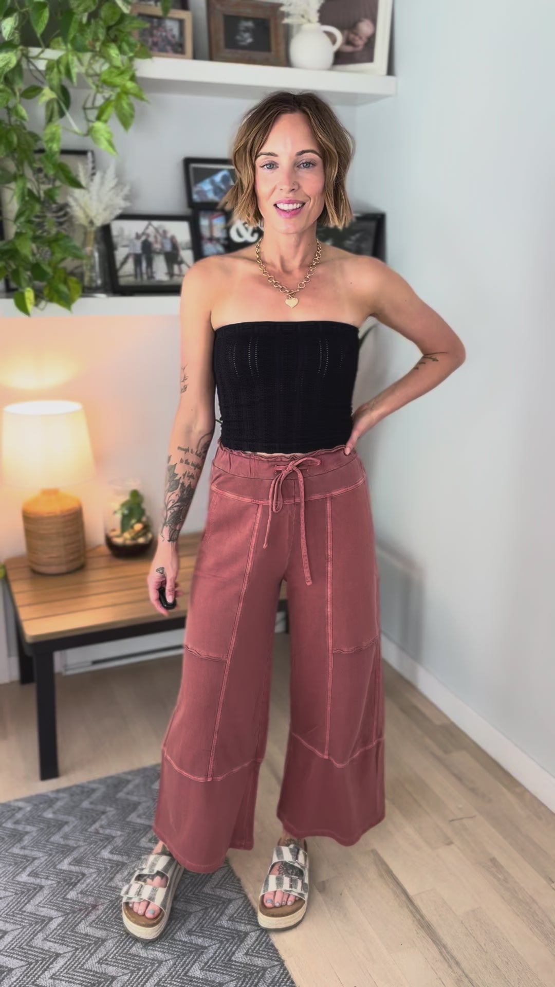 Vertical Textured Tube Top- BLACK