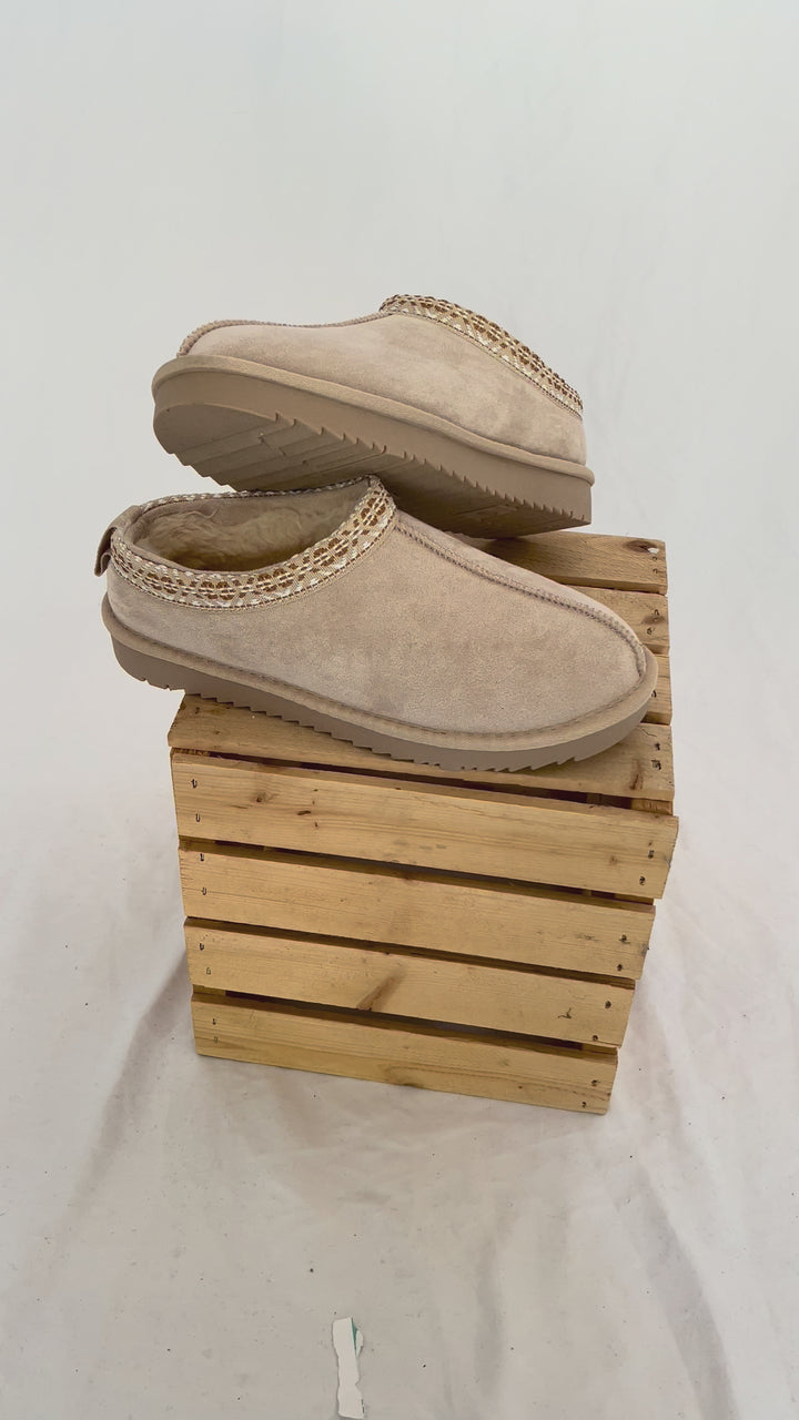 Cozy Company Slip On- OATMEAL-FINAL SALE *6.6*