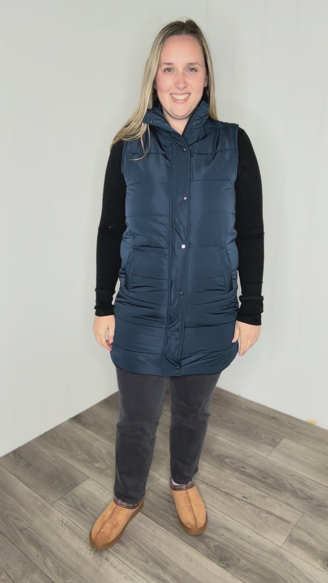 MICHELLE MAE Harlow Cling-Free Longline Vest- NAVY