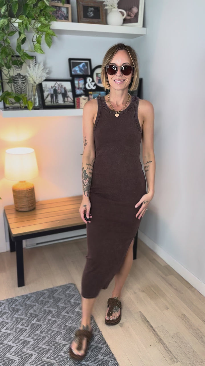 Patricia Ribbed Midi Dress- CHOCOALTE