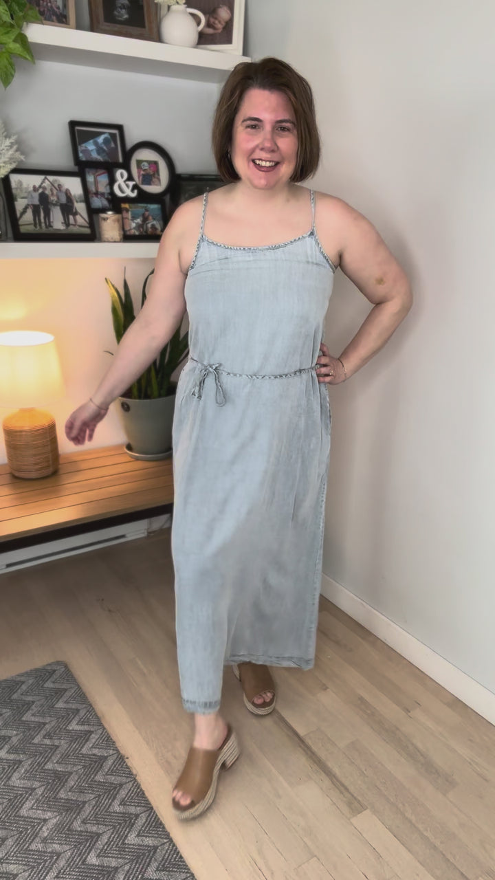 THREAD & SUPPLY Lyra Midi Dress- LIGHT WASH