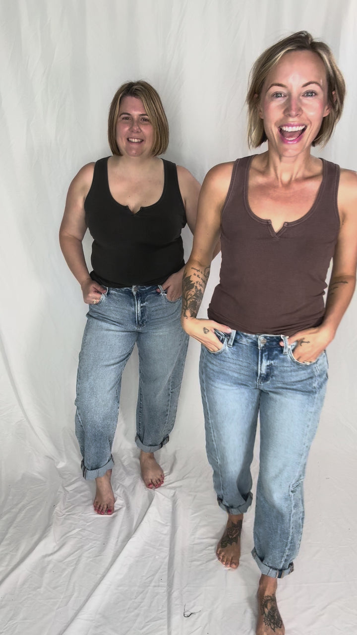 Risen Cruz Barrel Jean- MEDIUM WASH